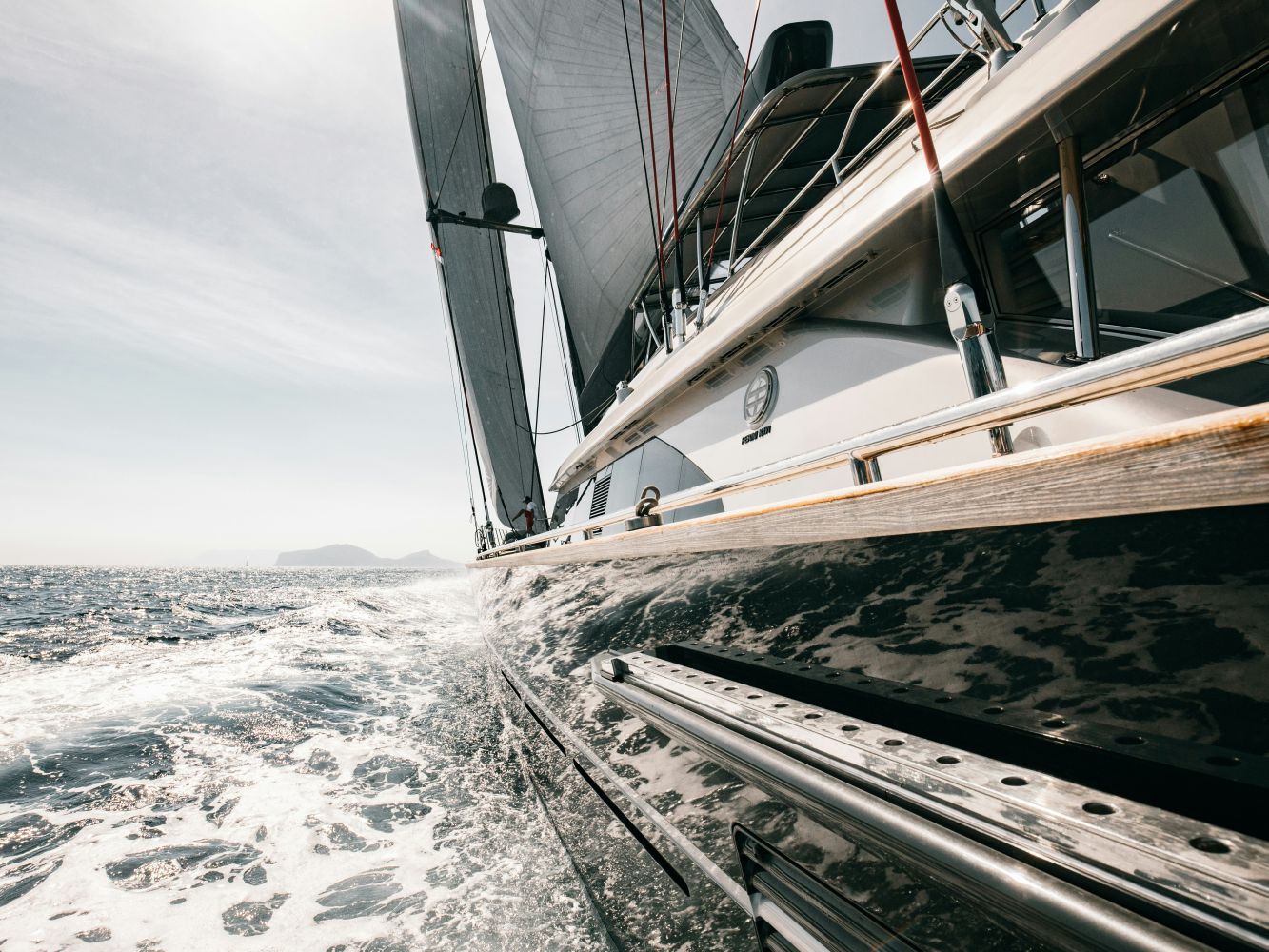 ENGINEER TALKS Ep.09: Marine Hatch Hardware Failure Analysis: Saranat ja salvat